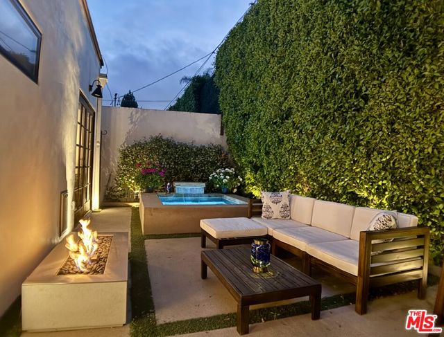 8265 Romaine Street, West Hollywood CA: https://media.crmls.org/mediaz/c5e3a228-9f7b-4b80-8923-701d31d7f5fa.jpg