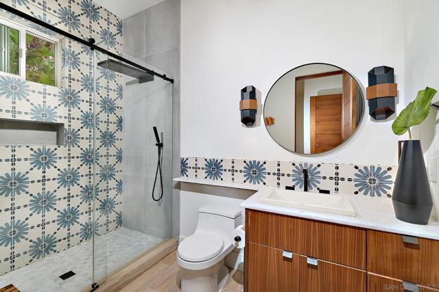 1749 Noma Lane, Encinitas CA: https://media.crmls.org/mediaz/c5e42c45-ab2f-4e1b-80d6-7fbfcf066c19.jpg