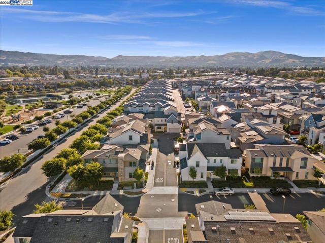 6017 Basaltina Pl, Dublin CA: https://media.crmls.org/mediaz/c5e45786-f464-465b-9de5-fa50b2bd4b74.jpg