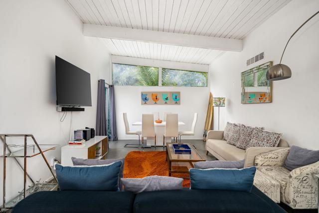 2875 E Wyman Drive, Palm Springs, CA 92262