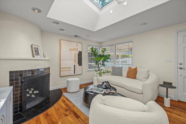637 Channing Avenue, Palo Alto CA: https://media.crmls.org/mediaz/c5e4a0f8-84f3-4e57-ade2-3a05d85fe007.jpg