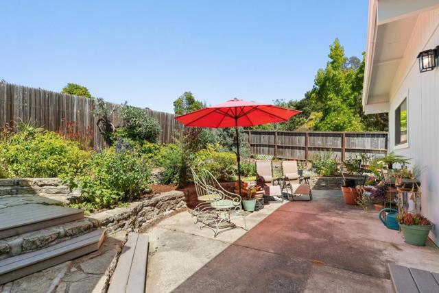 1881 Cox Road, Aptos CA: https://media.crmls.org/mediaz/c5e4bd36-1de9-4f7d-9b24-d039850c5d0a.jpg