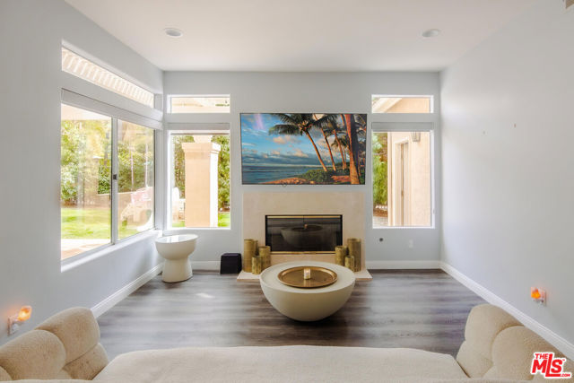 3620 Patrick Henry Place, Agoura Hills CA: https://media.crmls.org/mediaz/c5e5ccbc-db4b-4eb5-8a10-f6e7a7d300f5.jpg