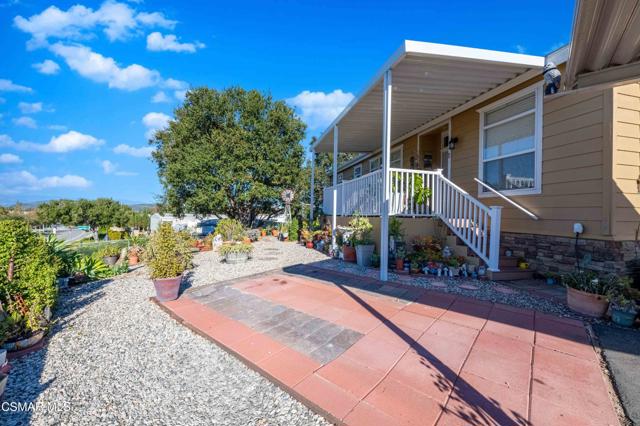 1 Ortega Drive, Newbury Park CA: https://media.crmls.org/mediaz/c5e704f8-171e-42d4-a863-736205a1a8aa.jpg