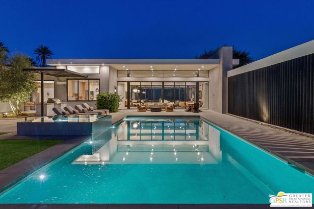 8 Desert Lark Circle, Rancho Mirage, CA 92270