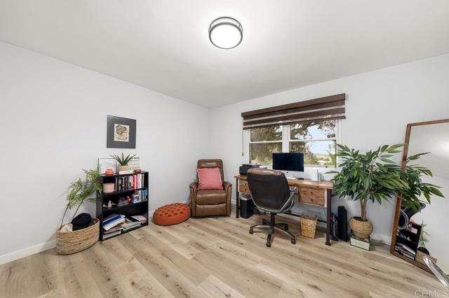 Detail Gallery Image 27 of 56 For 2442 Sunflower, Vista,  CA 92083 - 3 Beds | 2 Baths