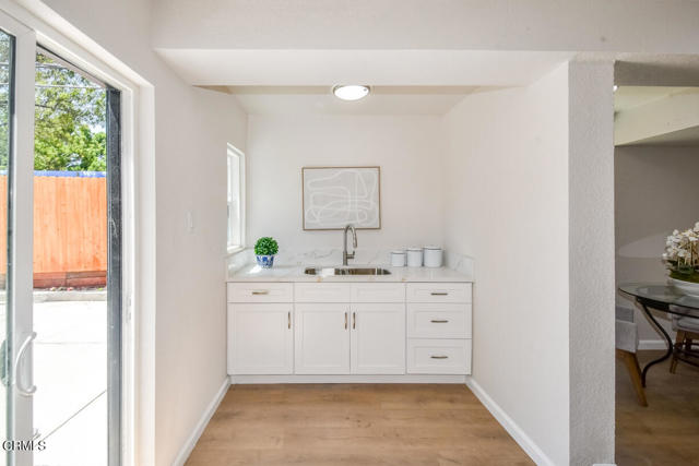 4035 W Avenue 42, Los Angeles CA: https://media.crmls.org/mediaz/c5e79c97-0231-439d-bd8e-15e25dc747cd.jpg
