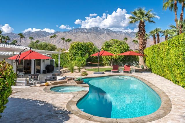 2210 E Calle Papagayo, Palm Springs, CA 92262