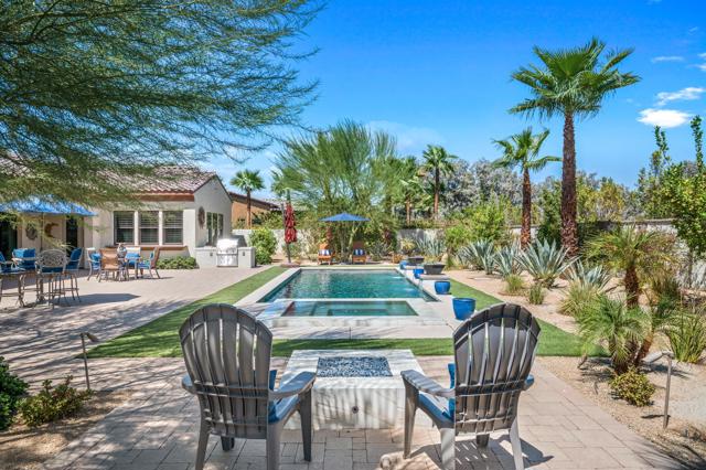 11 Alicante Circle, Rancho Mirage CA: https://media.crmls.org/mediaz/c5e843dd-301f-482e-b3a5-98826e80605b.jpg