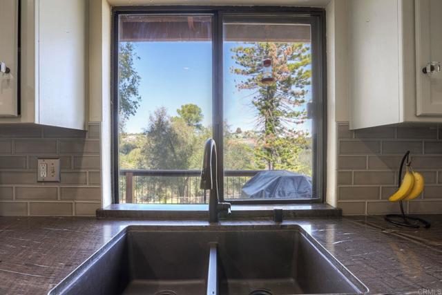 Detail Gallery Image 28 of 68 For 28242 Glenmeade Way, Escondido,  CA 92026 - 4 Beds | 3/1 Baths