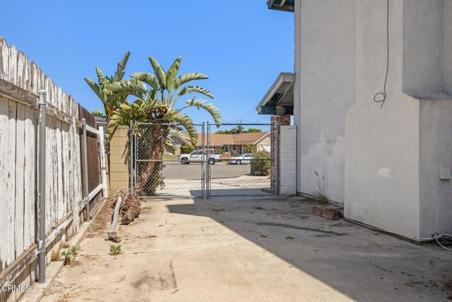 2575 Gayle Place, Simi Valley CA: https://media.crmls.org/mediaz/c5e91398-838b-4ba4-b934-56ada2ae8395.jpg