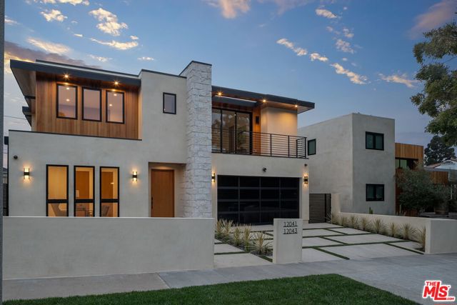 12041 Marine Street, Los Angeles CA: https://media.crmls.org/mediaz/c5e92443-3990-4c9f-8d21-d49b1daf1abd.jpg