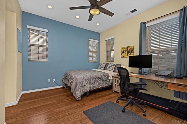 Detail Gallery Image 27 of 43 For 13518 Moonflower Meadows Trail, San Diego,  CA 92130 - 3 Beds | 2/1 Baths