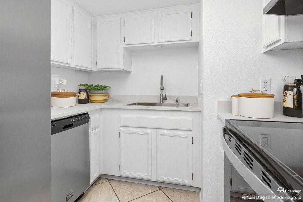 4240 Menlo - photo 8