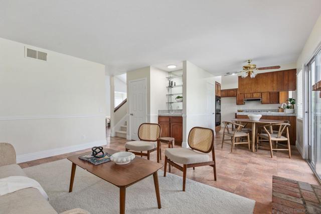 1405 McMahr Rd, San Marcos CA: https://media.crmls.org/mediaz/c5ea6ccb-71e6-40f7-8dee-4bee11755e30.jpg
