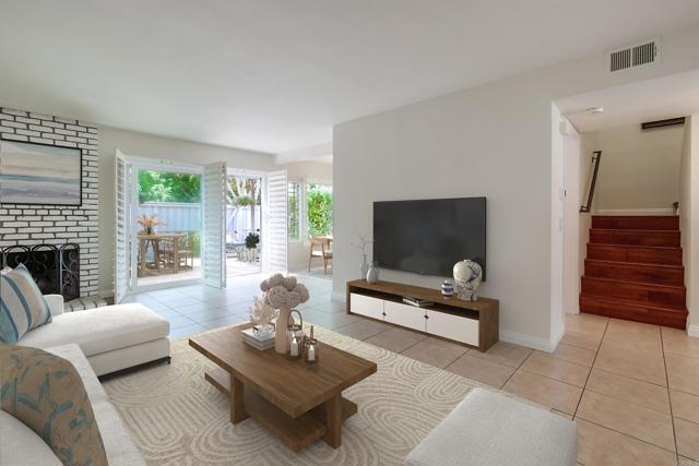 8037 Caminito Mallorca, La Jolla CA: https://media.crmls.org/mediaz/c5ea7024-3c79-40be-b0cf-e886134cb657.jpg