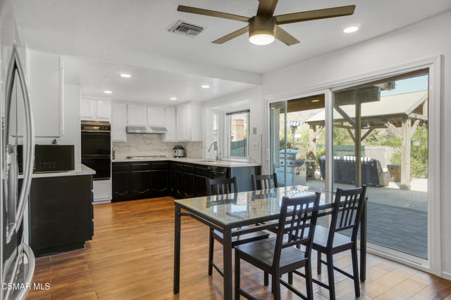 27802 Via Amistosa, Agoura Hills CA: https://media.crmls.org/mediaz/c5ea7a0f-1180-4ad9-9adf-69059077eddb.jpg