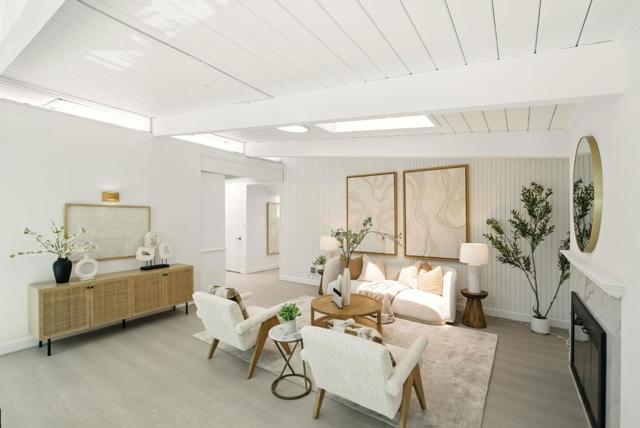 747 De Soto Drive, Palo Alto CA: https://media.crmls.org/mediaz/c5eb7915-9719-48ea-916c-20aab5a7bae6.jpg