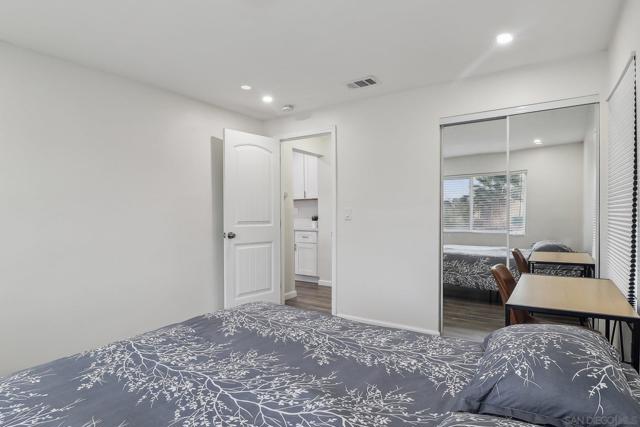 6242 Thorn St, San Diego CA: https://media.crmls.org/mediaz/c5ecbc51-e154-4c83-b84c-4ff2f5e15080.jpg