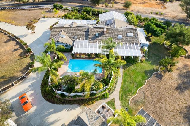 13764 McNally Rd, Valley Center CA: https://media.crmls.org/mediaz/c5ecce99-d452-48b8-9b61-226cb10ebd93.jpg