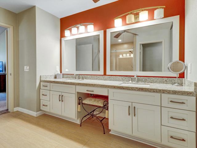 54671 Inverness Way, La Quinta CA: https://media.crmls.org/mediaz/c5ed7735-a49d-4aff-b66d-061a62297cca.jpg