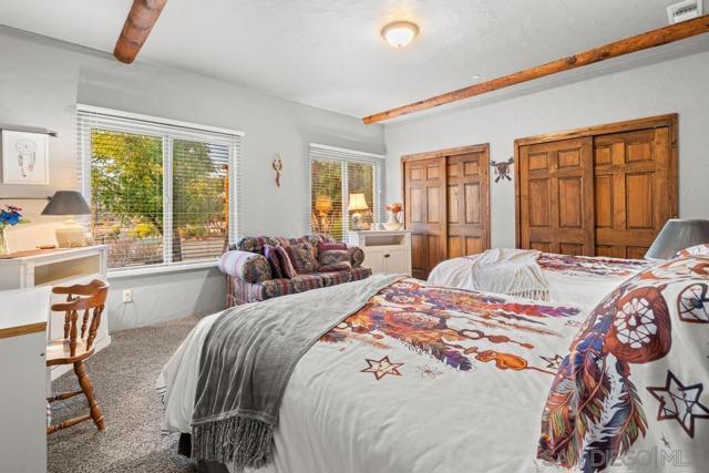40760 Old Highway 80, Boulevard CA: https://media.crmls.org/mediaz/c5ef1cff-bdae-4a6c-841b-05d44cd4a1fb.jpg