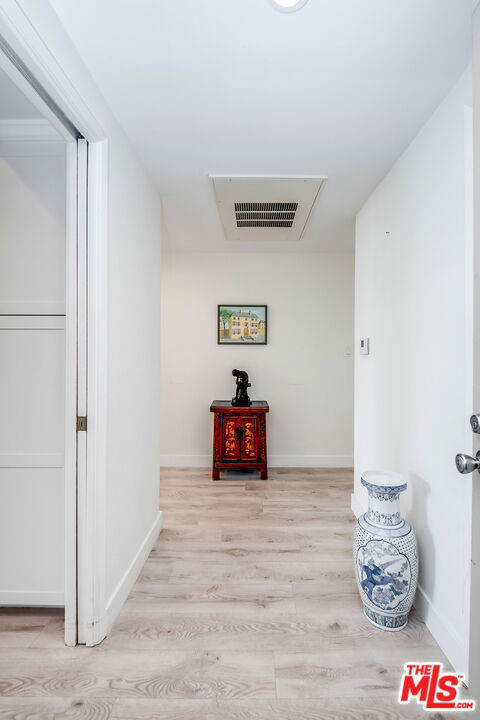 511 SAN VICENTE Boulevard, 301 photo 8