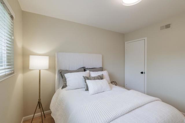2627 Hampton Avenue, Redwood City CA: https://media.crmls.org/mediaz/c5efa4c9-659f-440c-a033-668b7049c228.jpg