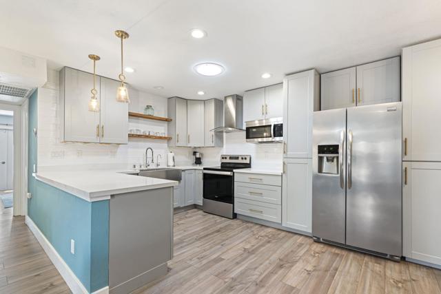 1433 Sunflower Circle N, Palm Springs, CA 92262