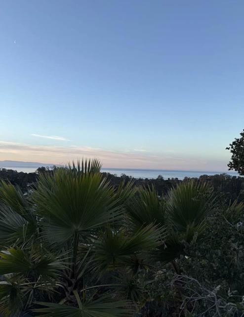 425 Vista Del Mar Drive, Aptos CA: https://media.crmls.org/mediaz/c5efefd4-6c68-4403-b94a-a7c282a9cdae.jpg