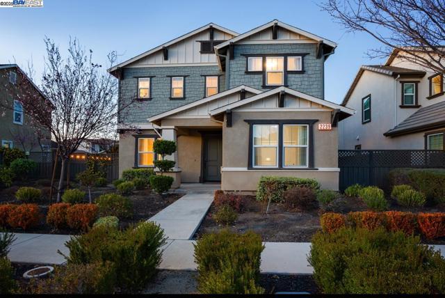 2239 Jessica Way, Tracy CA: https://media.crmls.org/mediaz/c5eff282-339e-48f9-b1ff-651652eb44b4.jpg