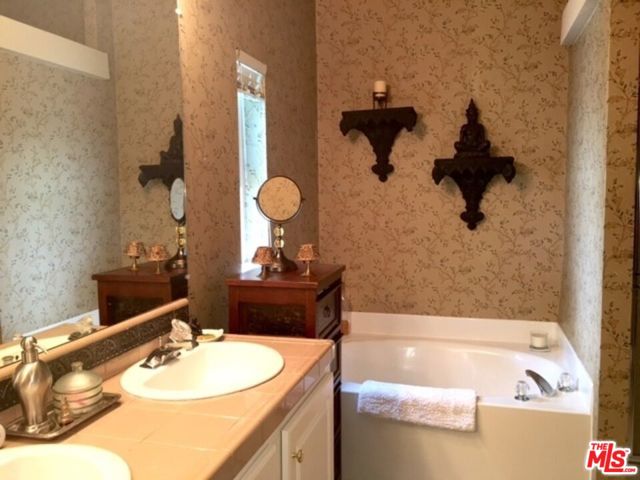 100 PAWNEE Lane photo 10