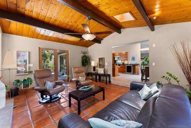 1767 Wind River Road, El Cajon CA: https://media.crmls.org/mediaz/c5f0f17c-8328-4408-9e72-e006ef3d2253.jpg