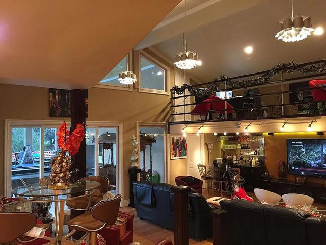 13605 Surrey Lane, Saratoga CA: https://media.crmls.org/mediaz/c5f12b17-af8f-4f5f-b9db-cd4fba93debd.jpg