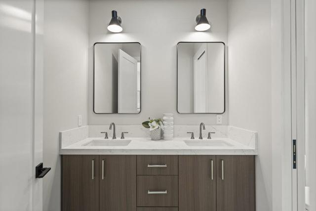 1303 American Way, Menlo Park CA: https://media.crmls.org/mediaz/c5f16651-b4da-490a-9403-634854d2b0ab.jpg