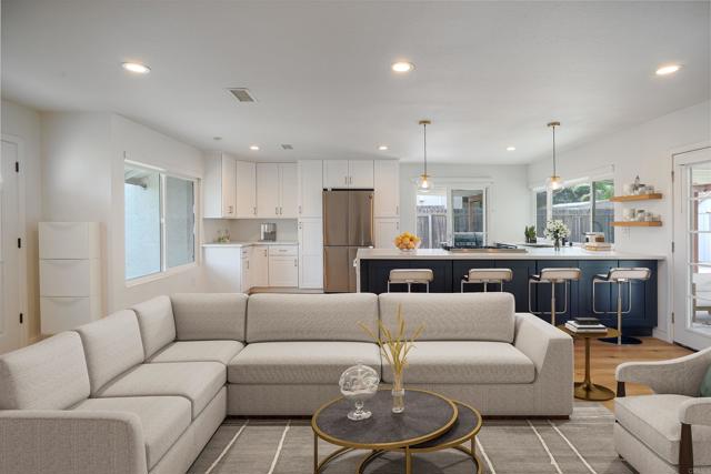 1337 Calle Colnett, San Marcos CA: https://media.crmls.org/mediaz/c5f1e283-5ece-4e6a-9c20-83be69e1ace0.jpg