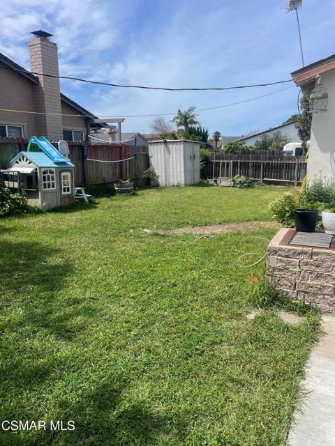 3440 Via Marina Avenue, Oxnard CA: https://media.crmls.org/mediaz/c5f2671b-2f13-41ce-9e32-733ef645f3da.jpg