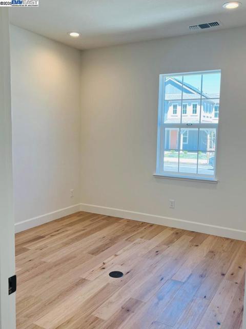 2978 Ellis Town Dr, Tracy CA: https://media.crmls.org/mediaz/c5f2ee52-c008-4e51-b615-7ca56a117bda.jpg