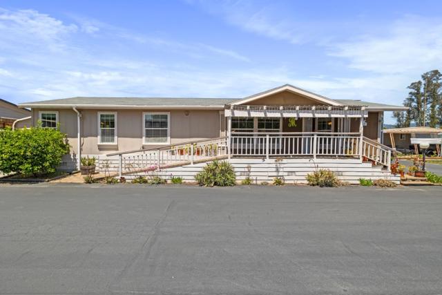 789 Green Valley Road, Watsonville CA: https://media.crmls.org/mediaz/c5f3be1b-3793-4189-b69f-17da8c6fce29.jpg