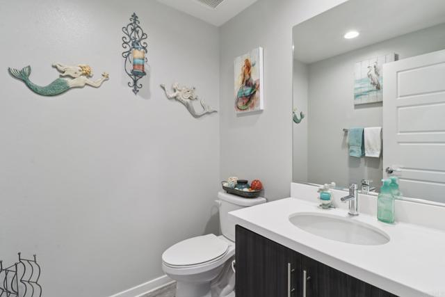 Detail Gallery Image 17 of 55 For 2035 Element Way, Chula Vista,  CA 91915 - 3 Beds | 3/1 Baths