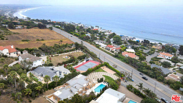 31739 Pacific Coast Highway photo 9