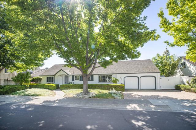 774 Christine Drive, Palo Alto CA: https://media.crmls.org/mediaz/c5f55395-b556-4556-bbbe-ca739f8294be.jpg