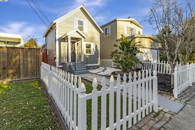 Image 6 of 58 For 1119 Kains Ave