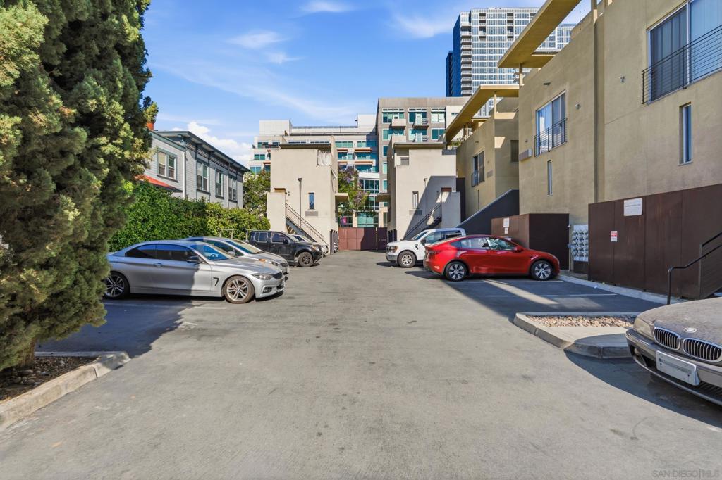 908 G St - photo 19