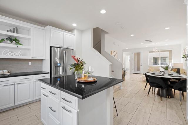 862 White Moonstone Loop, San Jose CA: https://media.crmls.org/mediaz/c5f9fd18-a0e8-4384-a69a-5c810dc6efe5.jpg