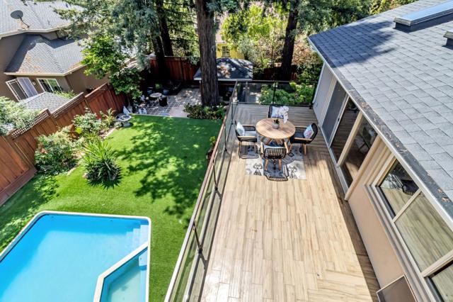 3119 Oak Knoll Drive, Redwood City CA: https://media.crmls.org/mediaz/c5fb150e-0386-46e0-90b0-2c1e7681f3d5.jpg