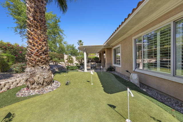 81438 Avenida Altamira, Indio CA: https://media.crmls.org/mediaz/c5fb4ac4-f4da-42d5-9413-64a944956bc6.jpg