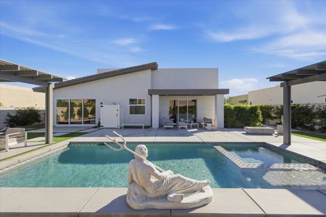 10 Iridium Way, Rancho Mirage, CA 92270