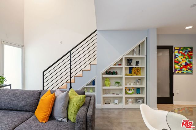 2 Bed Home for Sale in Los Angeles, California