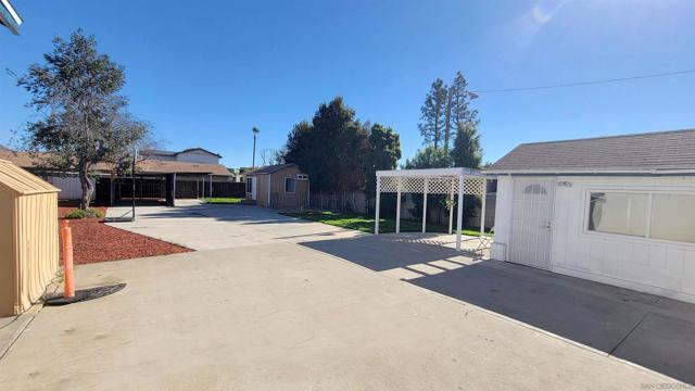 555 Grape St, El Cajon, California 92021, ,Multi-Family,For Sale,Grape St,250000902SD